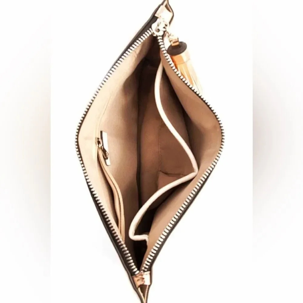 MARKFRAN Pale Gold Princess Reflection Two Color Clutch‎ Bag - Picture 3 of 3